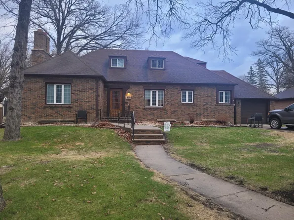 340 Kendall Ave N, Thief River Falls, MN 56701