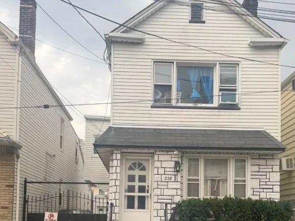 228 Elm St, Newark City, NJ 07105