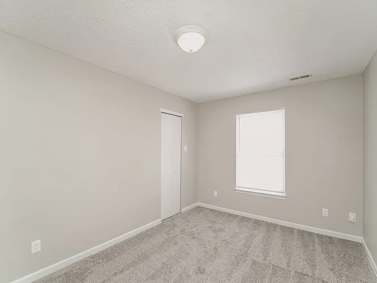 822 Littleton Dr — Photo 15