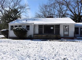 222 N Lipkey Rd, North Jackson, OH 44451