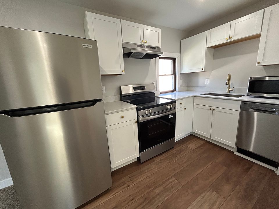 1st image of 120 Garvey Ave APT 2