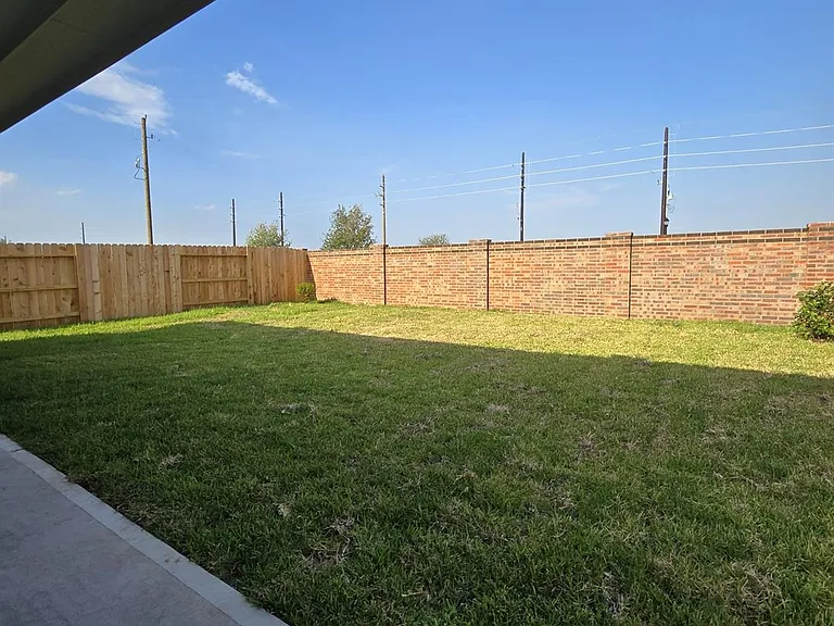 3008 Pintail Green Dr — Photo 17