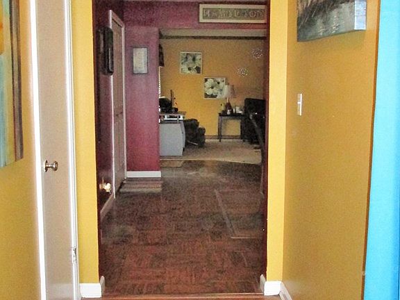 2nd image of 713 Green Ave NW