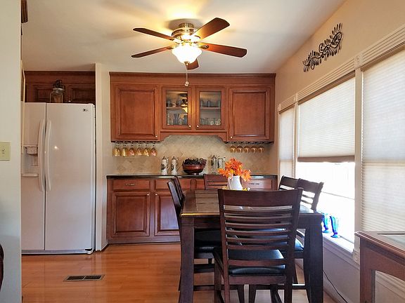 5th image of 305 S Val Vista Dr Lot 181