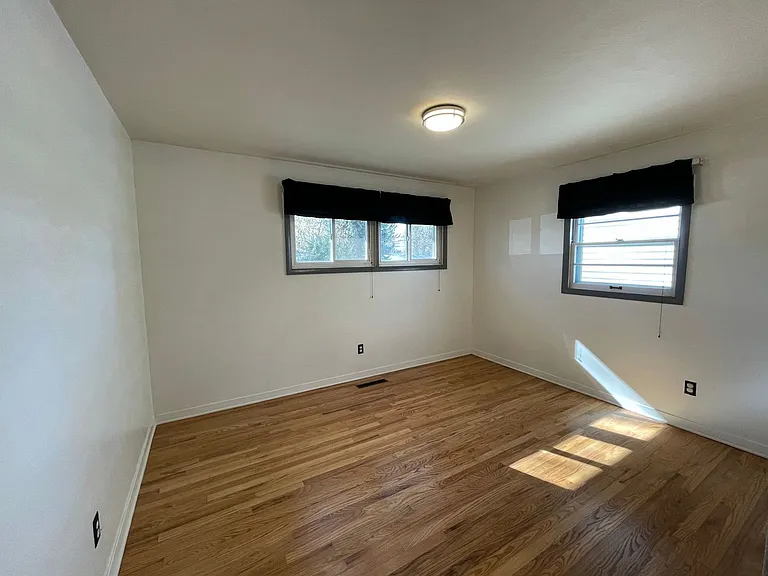 1848 Northview Dr — Photo 7