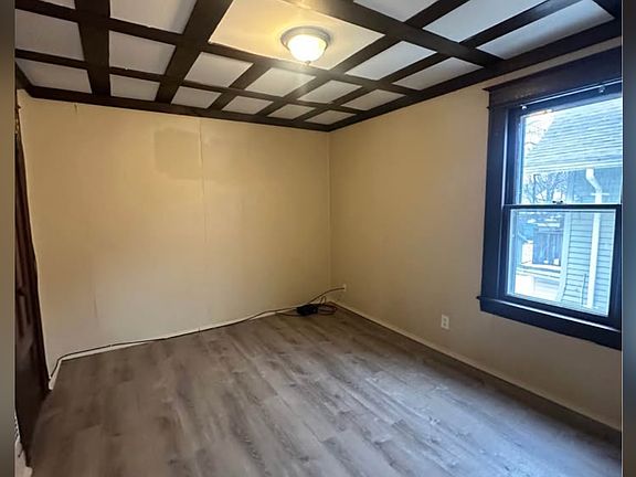 5th image of 72 Willite Dr APT 2