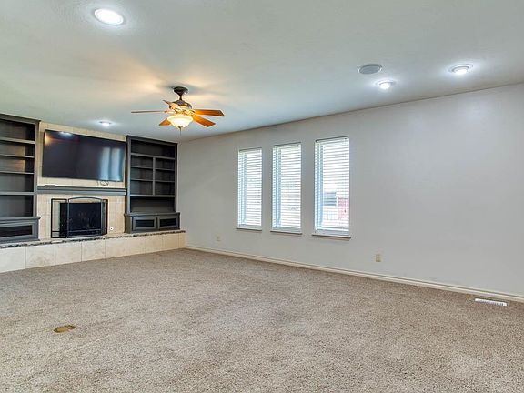 5th image of 4302 Rampart St