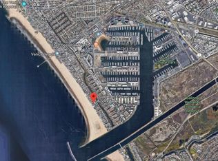 15 1/2 Quarterdeck St, Marina Del Rey, CA 90292