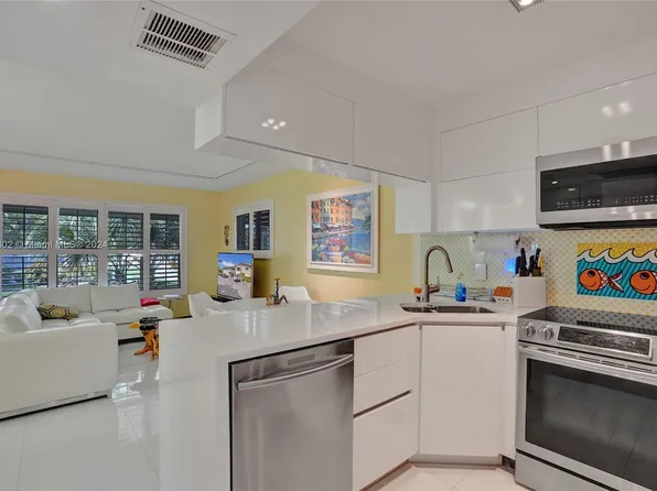 2501 N Ocean Blvd APT 10, Pompano Beach, FL 33062