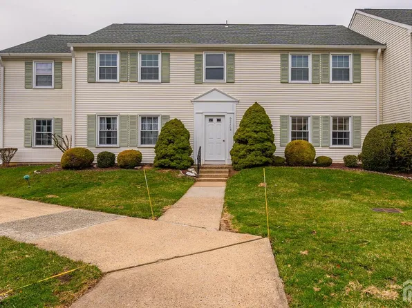 217 Mayflower Way #B, Monroe Township, NJ 08831