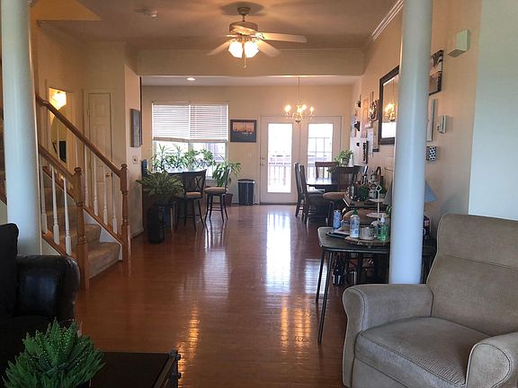 Open Floor Plan Living Room to Kitchen
