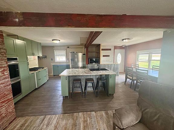 3rd image of 1645 140th St