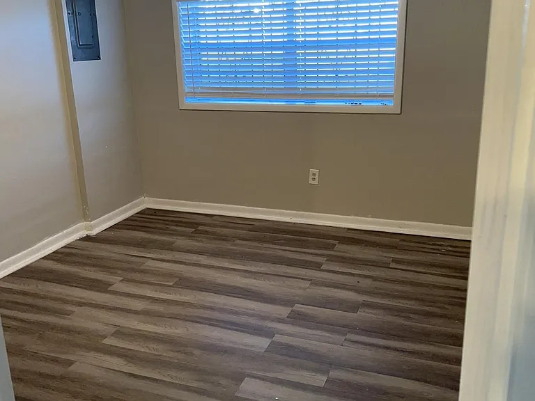 927 Chinchona Dr — Photo 14