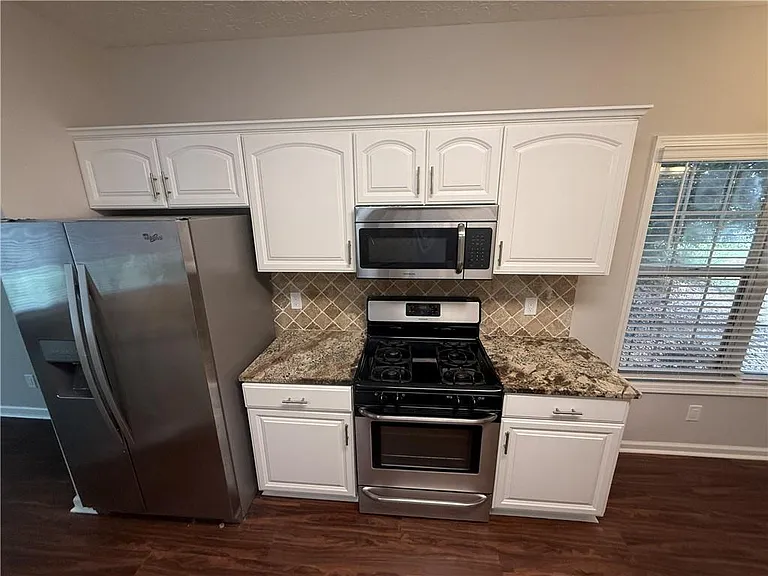 3020 Serenade Ct — Photo 8