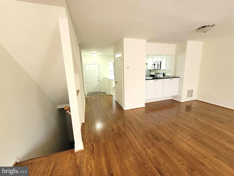 13689 Wildflower Ln — Photo 8