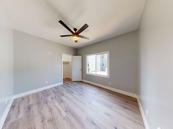 2nd image of 5460 Bancroft Ave #204
