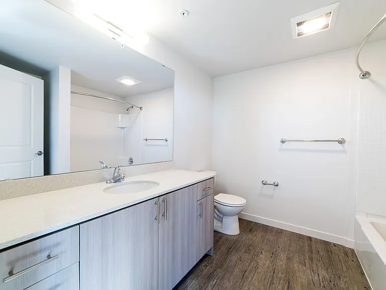 123-4th Apts — Photo 29