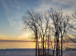 6716 Lakeshore Rd N, Palms, MI 48465