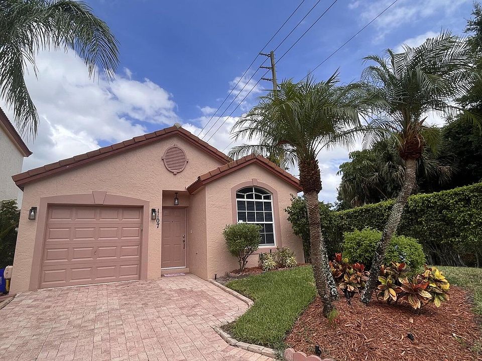 1st image of 1107 Via Jardin