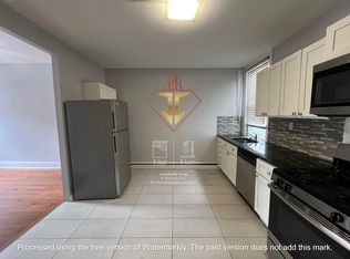22 Leonard St #1E, Jersey City, NJ 07307