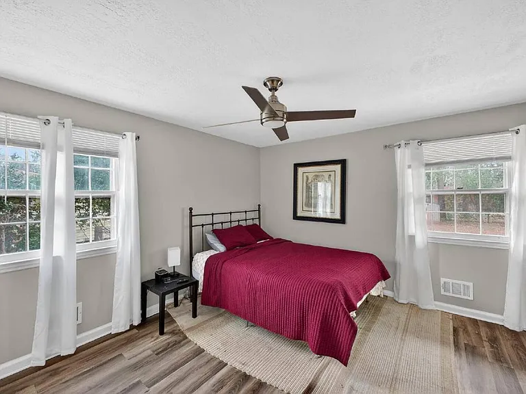 755 Teague St NW — Photo 10