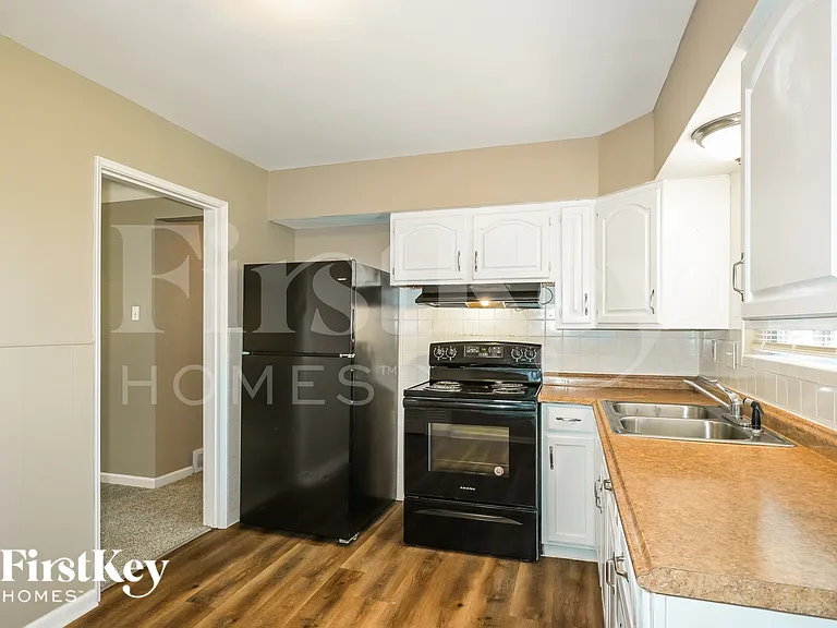 170 Calbreath Ct — Photo 6