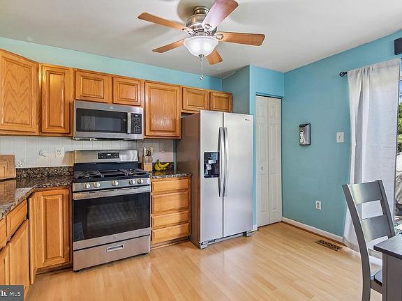 5th image of 3151 Eden Dr