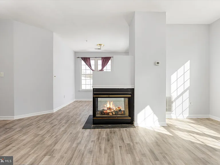 4200 Mozart Brigade Ln #N — Photo 10