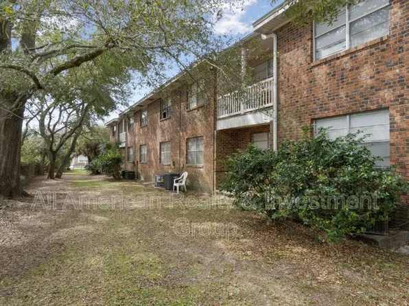 615 Colonial Dr APT 16, Fort Walton Beach, FL 32547