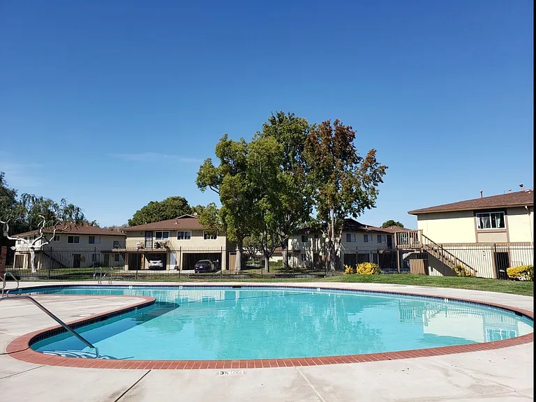 2262 Eric Ct #4 — Photo 13