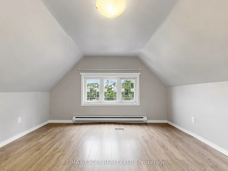 259 Victoria Ave N #3 — Photo 14