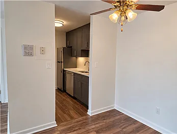 1 bed, 713 sqft, $2,250 — Photo 2