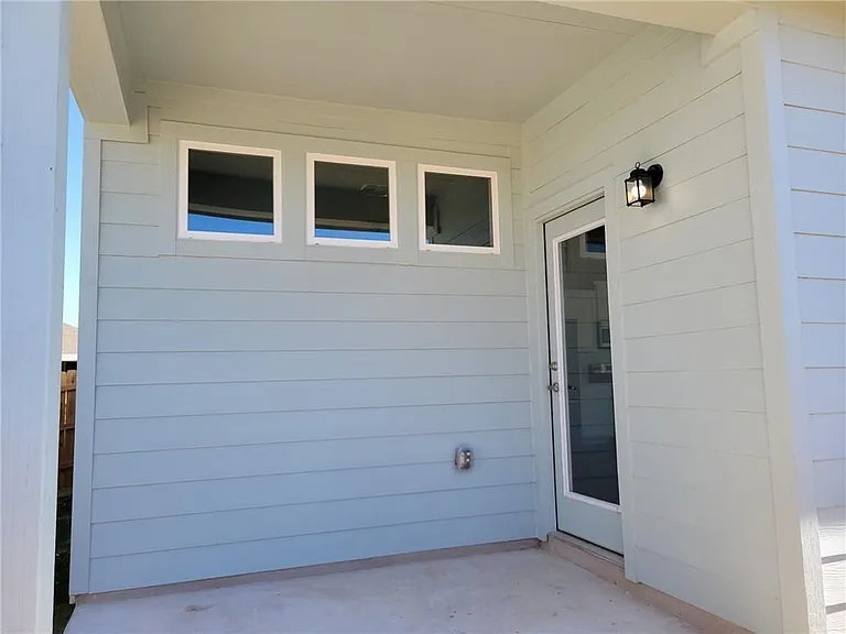 9717 Grapevine Leaf Dr — Photo 22