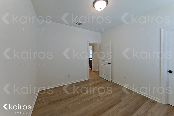 113 Teddy Ln — Photo 10
