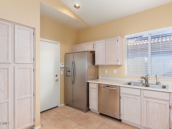 5th image of 4225 E Cascalote Dr