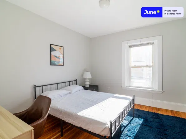 76 Easton St #C, Allston, MA 02134
