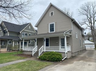 319 Oak St, Rochester, MI 48307