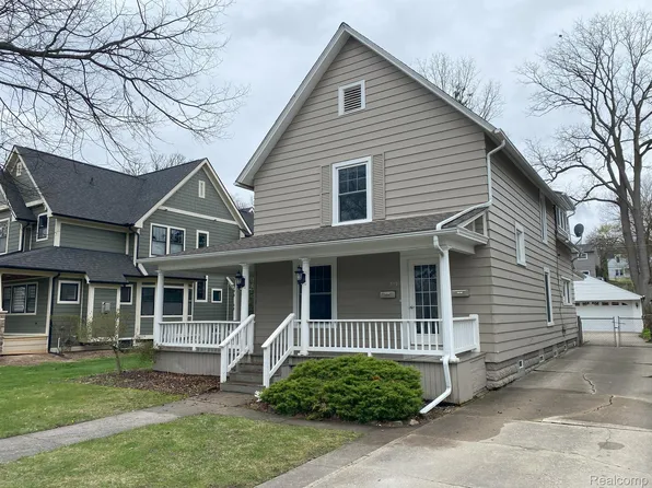 319 Oak St, Rochester, MI 48307