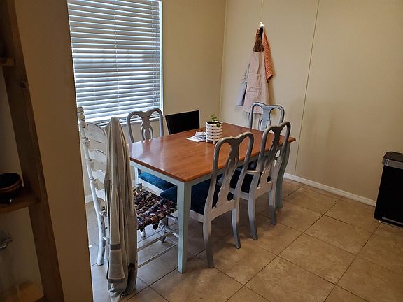 4th image of 8555 SE Lyons St #8555