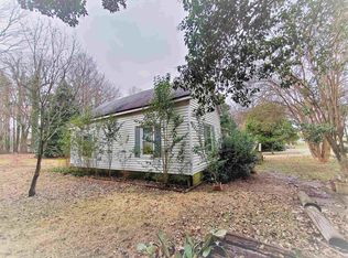 108 Pickens Ave, Chesnee, SC 29323
