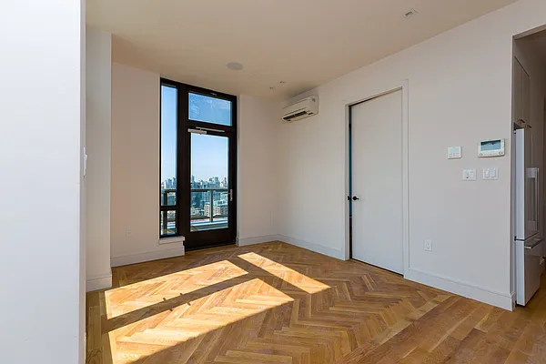 Rented by Nooklyn NYC LLC | media 143