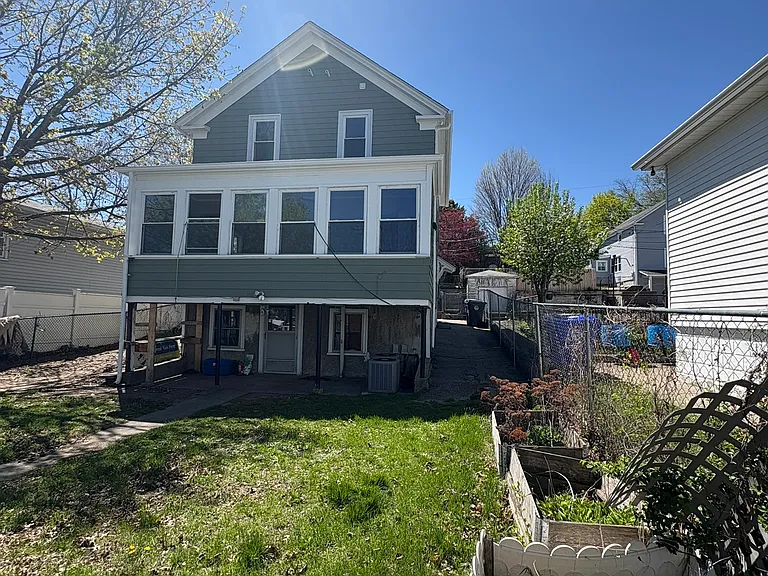 13 Clyde St — Photo 30