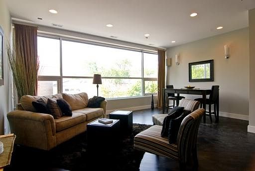 3rd image of 2628 N Halsted Ave #2N