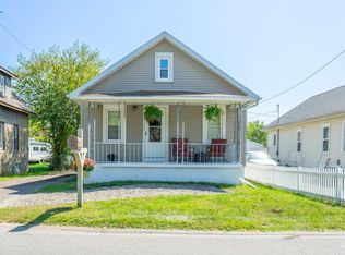 913 Adams St, Monroe, MI 48161