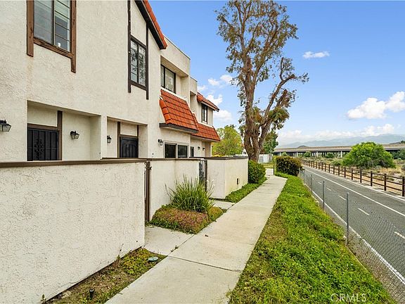 3rd image of 27612 Nugget Dr APT 5