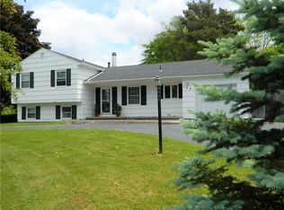 164 Fox Chapel Rd, Henrietta, NY 14467