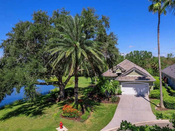 6505 Oakland Hills Dr, Lakewood Ranch, FL 34202