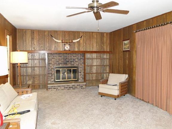 4th image of 3513 Blue Lake Dr