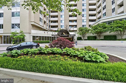 4601 N Park 207 #G Photo 1