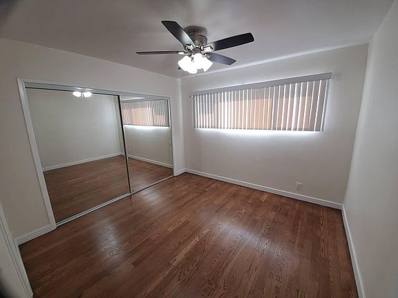 4th image of 423 N Harvard Blvd #1